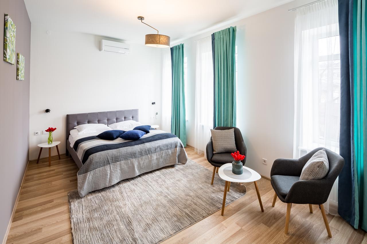 Apart Hotel Code 10 Liov Exterior foto